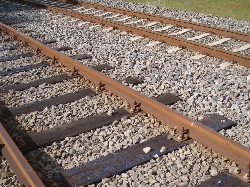 rail spike application rail spike application